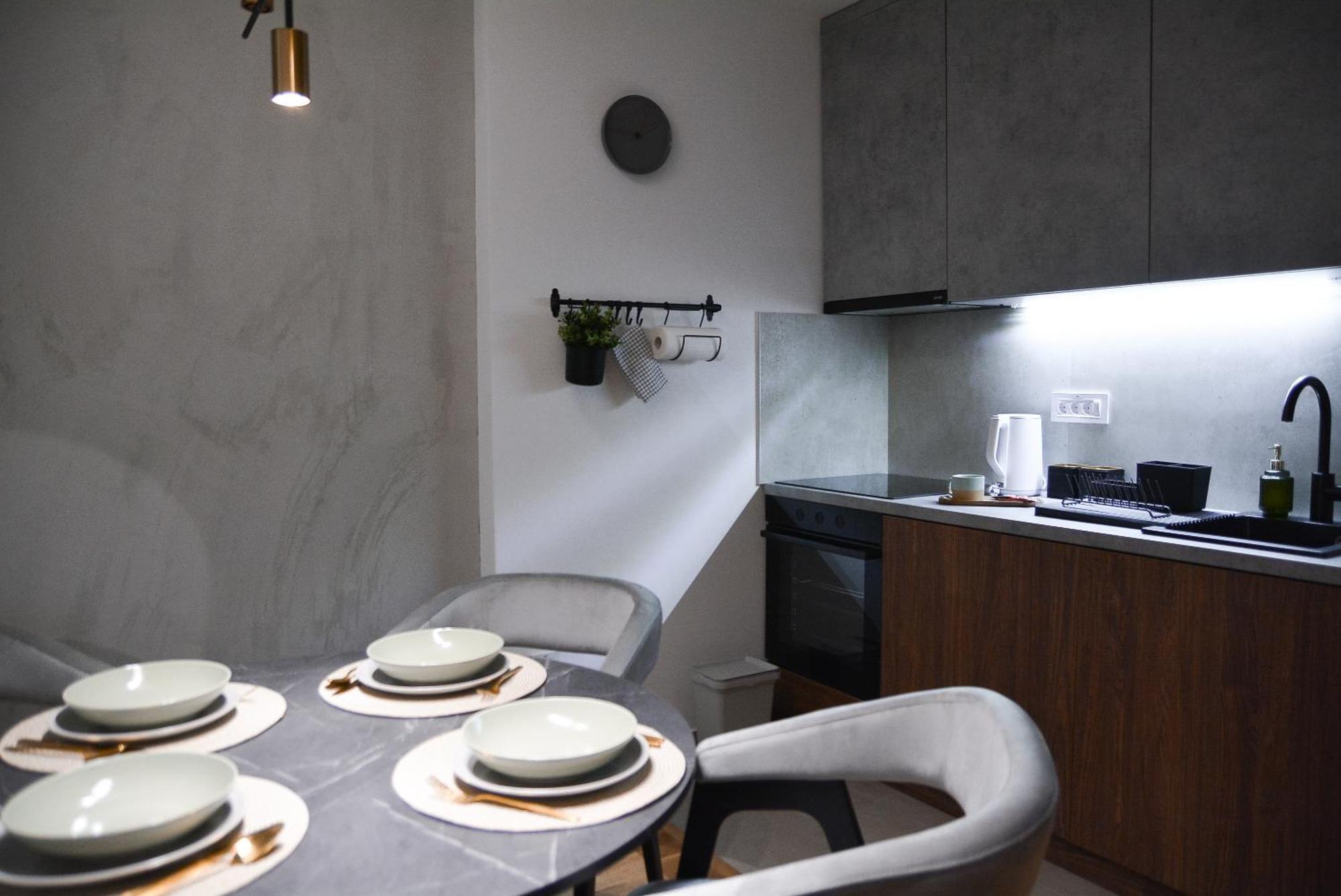 Crown Apartment 3 Subotica Bagian luar foto